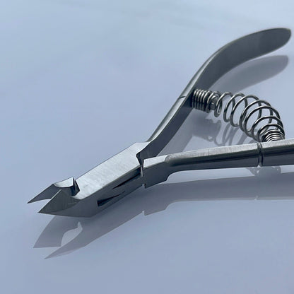 CUTICLE NIPPER BOX JOINT (WITH SPRING)